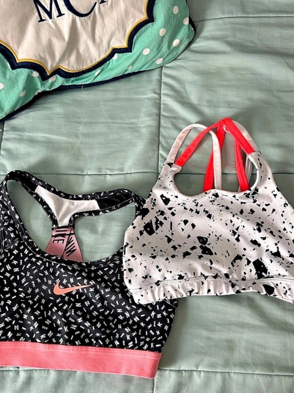 Nike Zella Dri-Fit Girls Sports Bras Med Large